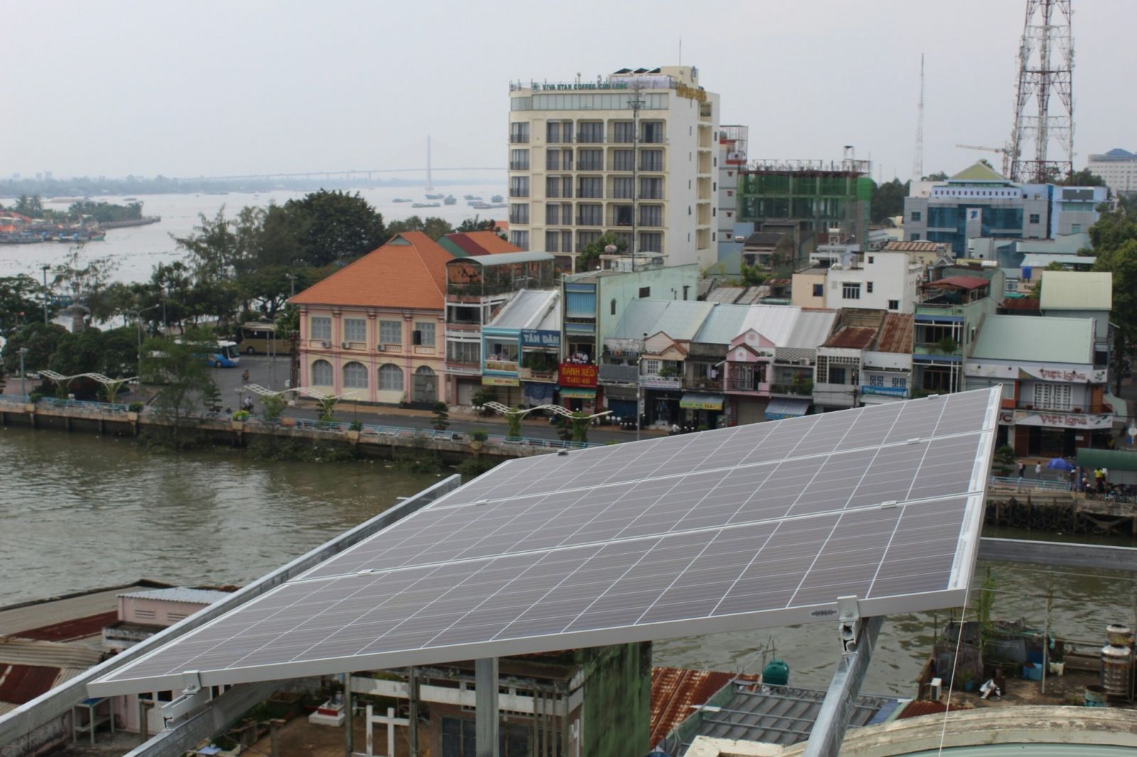 Banner điện mặt trời Tiền Giang