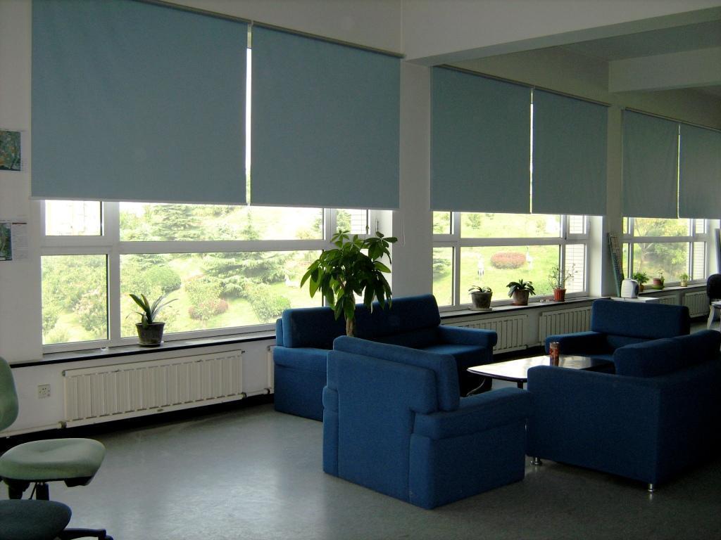Lắp đặt rèm cửa sổ, cửa chính ở khu VSIP Từ Sơn, Bắc Ninh