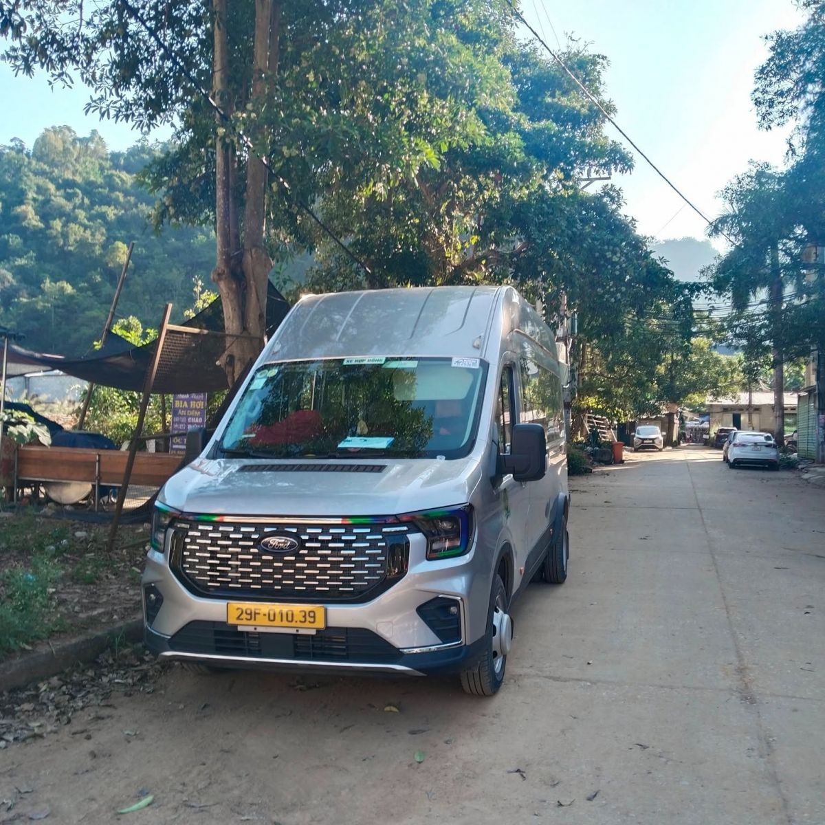 Thuê xe 16 chỗ Hà Nội đi chùa Địa Tạng Phi Lai