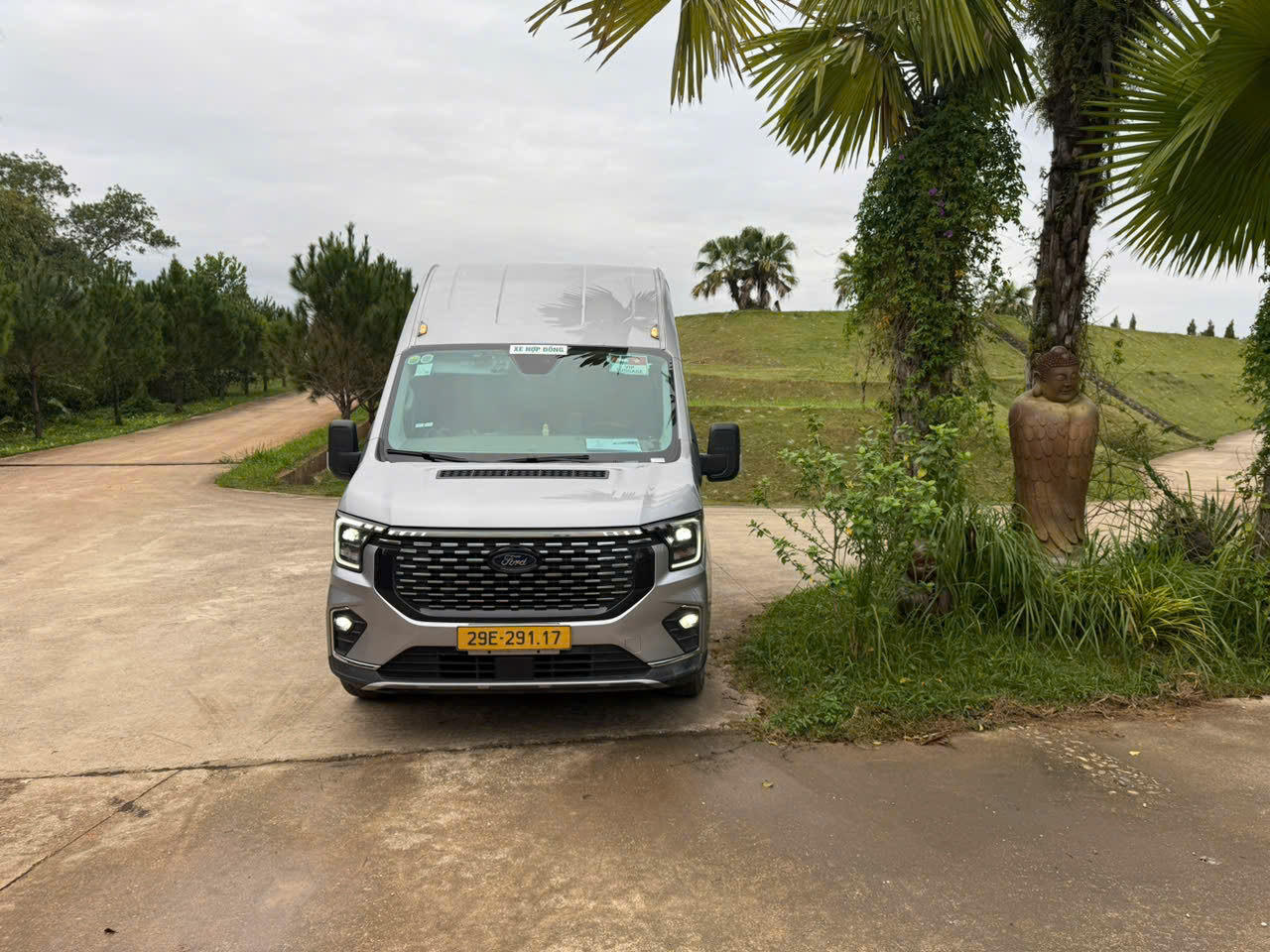 Xe 16 chỗ Hà Nội đi nghĩa trang Thiên Đức trọn gói