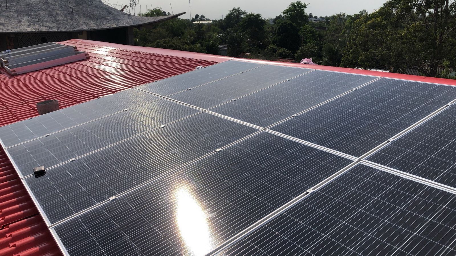 Lắp điện mặt trời tại Tiền Hải