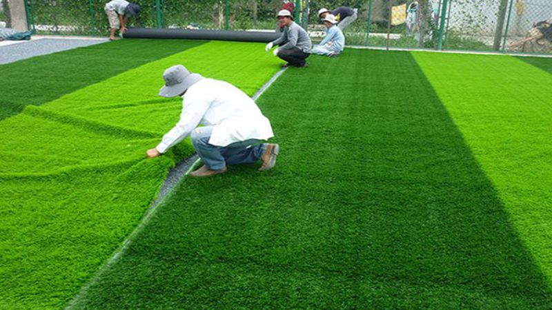 sân cỏ nhân tạo