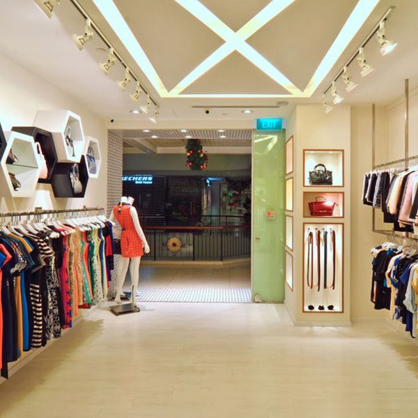 Trần thạch cao cho cửa hàng thời trang