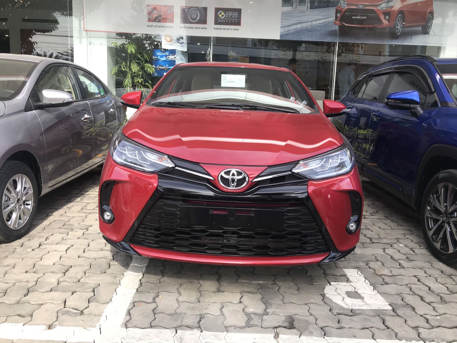 Xe Toyota Yaris 2021